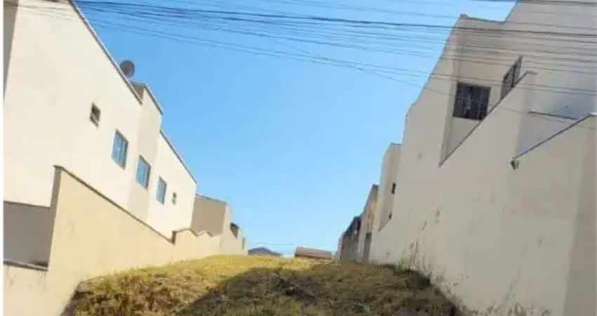 Terreno à venda no Jardim das Hortênsias, Poços de Caldas