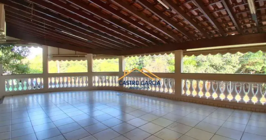 Casa com 3 dormitórios para alugar, 212 m² por R$ 2.600,01/mês - Antônio Zanaga II - Americana/SP