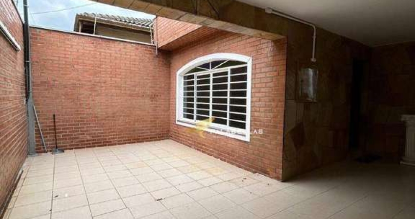 Casa com 3 dormitórios à venda, 180 m² por R$ 650.000,00 - Jardim Pacaembu - Jundiaí/SP