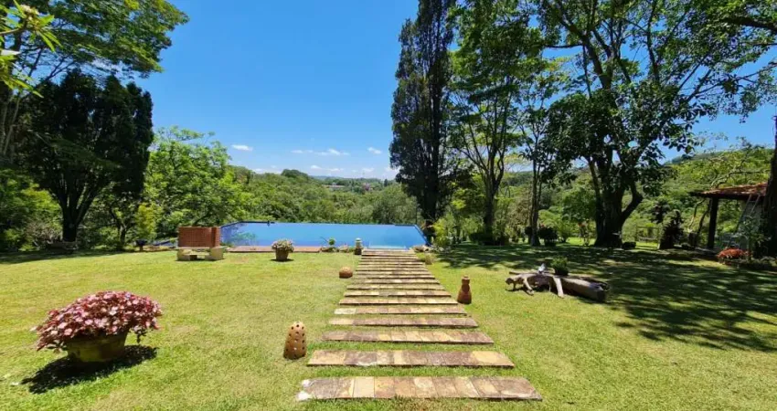 Pousada com 8 dormitórios à venda, 701 m² por R$ 5.600.000,00 - São Roque - São Roque/SP