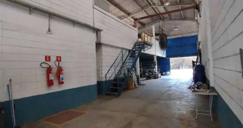 Galpão, 762 m² - venda por R$ 2.000.000,00 ou aluguel por R$ 12.666,67/mês - Granja Viana - Cotia/SP