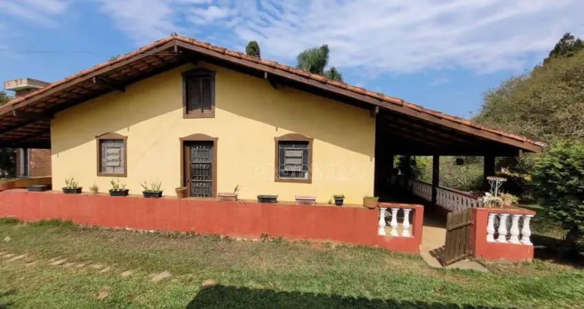 Chácara com 3 dormitórios à venda, 3000 m² por R$ 1.600.000,00 - Chácara Tropical (Caucaia do Alto) - Cotia/SP