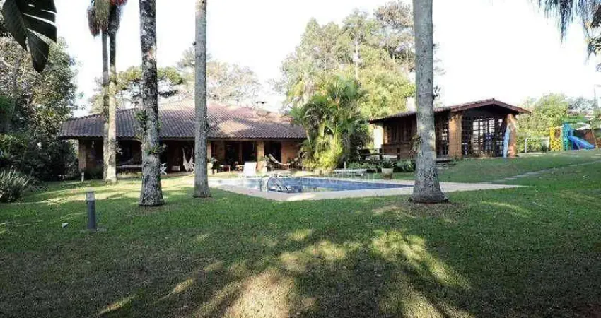 Casa com 4 dormitórios à venda, 1229 m² por R$ 4.400.000,00 - Granja Viana - Cotia/SP
