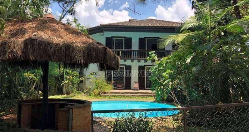 Casa com 3 dormitórios, 698 m² - venda por R$ 2.200.000,00 ou aluguel por R$ 10.719,04/mês - Granja Viana - Carapicuíba/SP