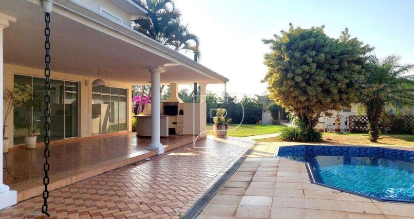 Casa com 4 dormitórios à venda, 381 m² por R$ 1.900.000,00 - Granja Viana - Carapicuíba/SP