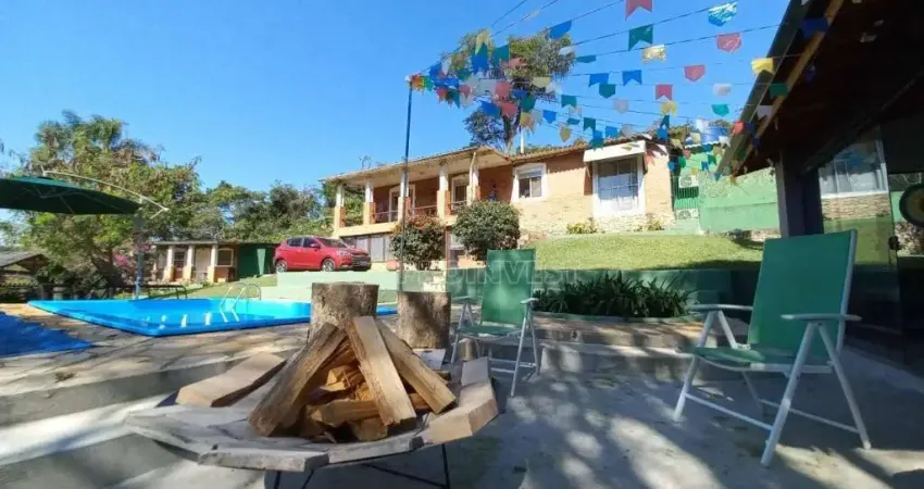 Casa com 3 dormitórios à venda, 293 m² por R$ 1.200.000,00 - Granja Viana - Cotia/SP