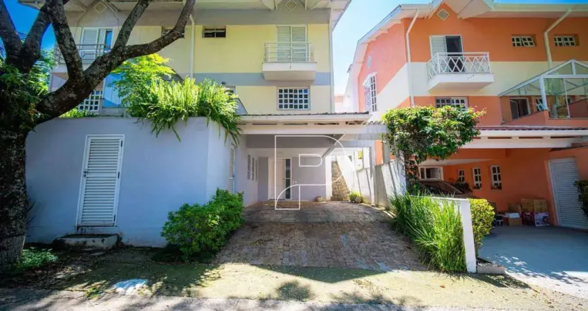 Linda Casa na Granja Viana  Localização Privilegiada