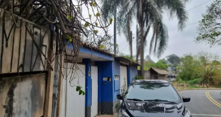 MÓVEL RESIDENCIAL LOCALIZADO EM RUA COMERCIAL NO KM 21 DA RODOVIA RAPOSO TAVARES, MUNICIPIO DE OSASCO.