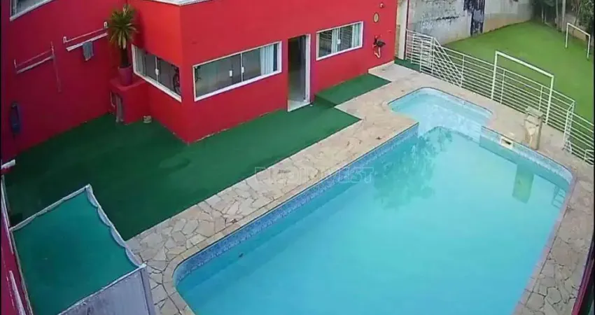 Chácara em Cotia 03 Suítes - 1.200m² Ter - 300m² A/C - Venda R$ 1.150.000 ou Aluguel R$ 6.335,/mês - Parque das Rosas - Cotia/SP