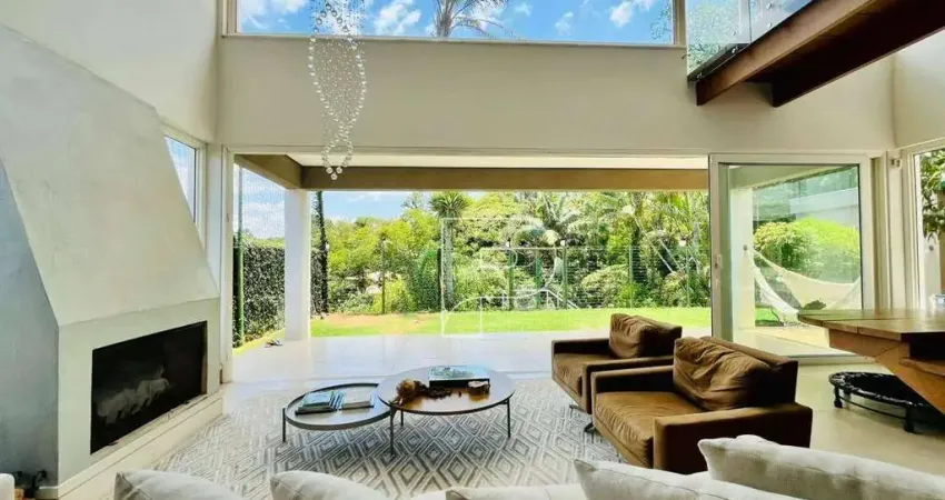 Casa com 4 dormitórios à venda, 491 m² por R$ 2.650.000,00 - Granja Viana - Carapicuíba/SP