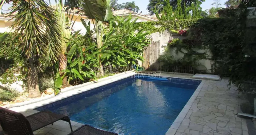 Casa com 3 suítes à venda, 247 m² por R$ 2.398.000 - Granja Viana - Cotia/SP