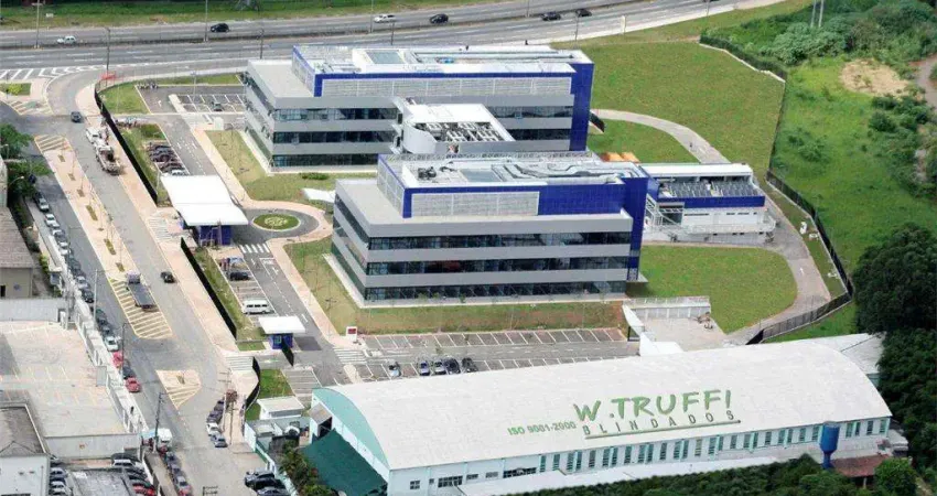 Galpão à venda, 3850 m² por R$ 18.800.000,00 - Granja Viana - Cotia/SP
