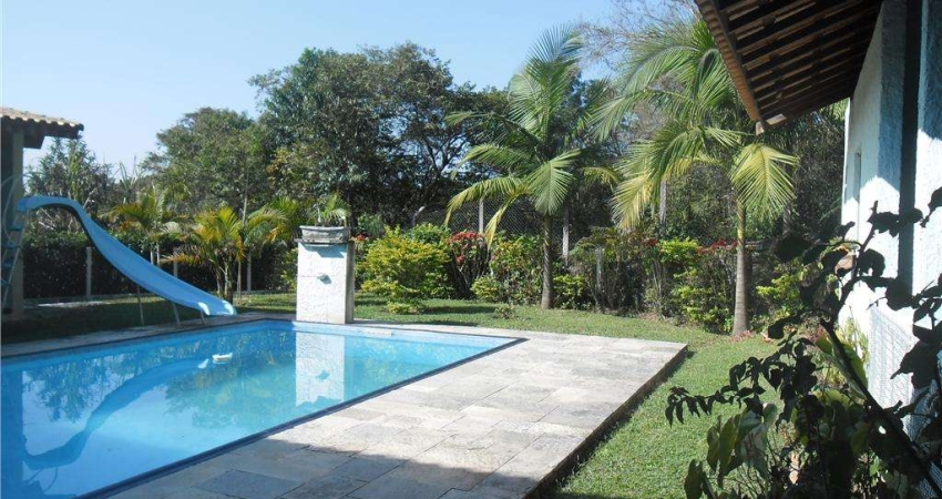 Chácara com 04 Dormitórios à Venda, 12.833 m² de Ter e com 488 m² de A/C. por R$. 950.000,00 - Caucaia do Alto - Cotia/SP