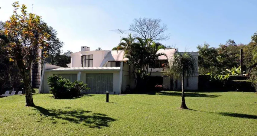 Casa com 4 dormitórios à venda, 804 m² por R$ 4.000.000,00 - Granja Viana - Carapicuíba/SP