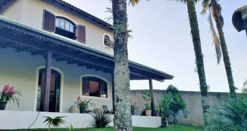 Casa com 3 dormitórios à venda, 260 m² por R$ 1.200.000,00 - Los Álamos - Vargem Grande Paulista/SP
