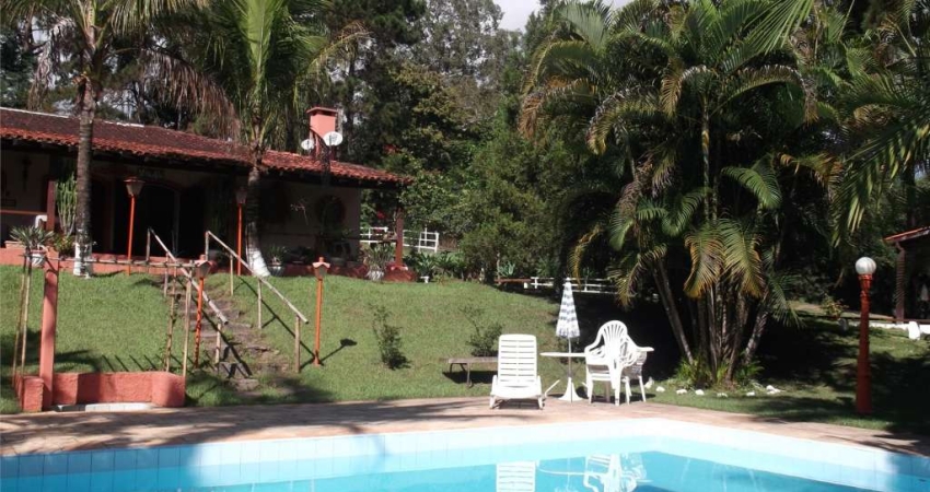 Chácara 4 quartos e 4 banheiros, 9418 m² na Granja Viana - Cotia. São Paulo.