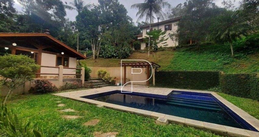 Casa com 3 dormitórios à venda, 260 m² por R$ 1.470.000,00 - Granja Viana - Cotia/SP