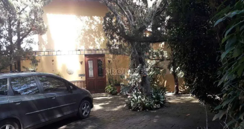 Casa com 3 dormitórios à venda, 350 m² por R$ 1.800.000,00 - Chácara Eliana - Cotia/SP