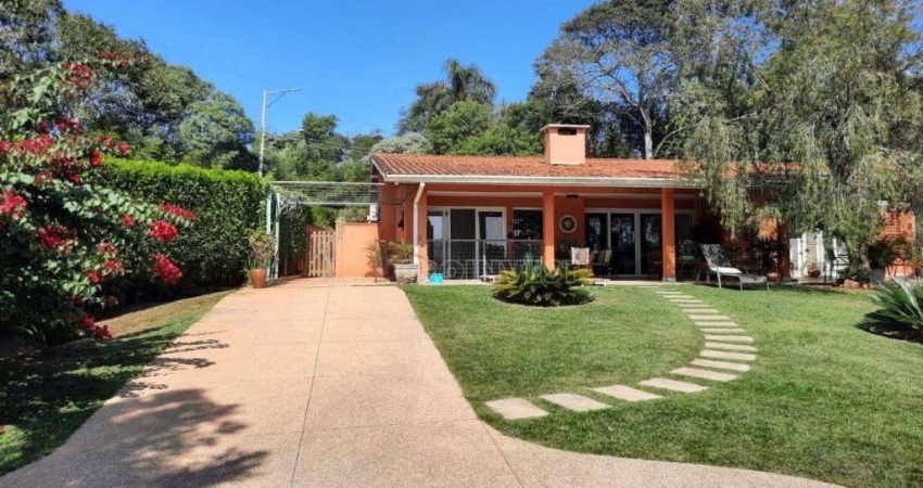 Casa com 3 dormitórios à venda, 250 m² por R$ 1.450.000,00 - Taboleiro Verde - Cotia/SP