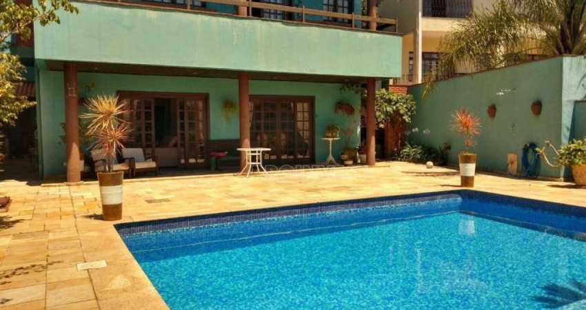 Casa com 5 dormitórios à venda, 356 m² por R$ 2.700.000,00 - Granja Viana - Cotia/SP