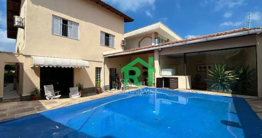 Casa com 3 Quartos (1 Suíte), 4 Vagas, Lazer, Vila Santa Rosa, Guarujá/SP