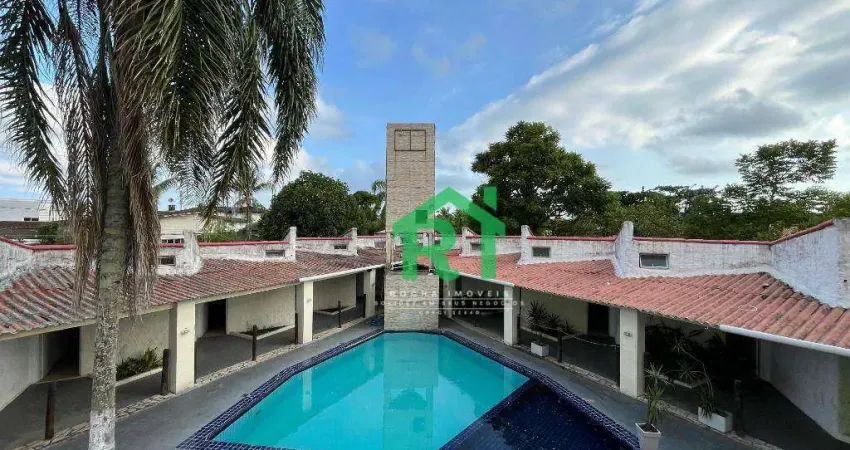 Hotel à venda na Praia da Enseada | Rocha Imóveis Guarujá