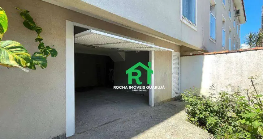 Apartamento em um village na enseada com 3 dormitórios a venda.