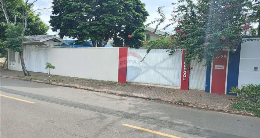 Prédio á venda com 30 kitnetes e 2 casas no bairro Morumbi em Paulínia/SP.