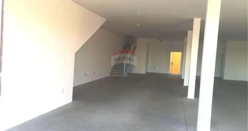 Lindo salão disponível para locação, 180 m² - com mezanino 60m² R$ 5.800,00/mês Residencial Bordon - Sumaré/SP.