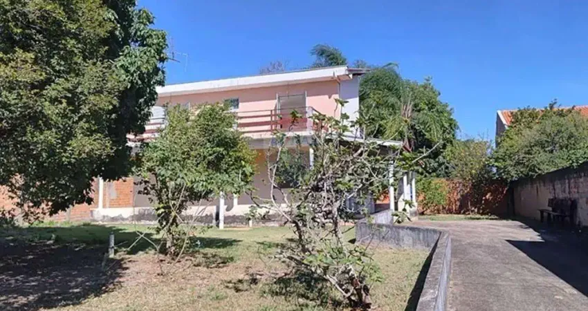 Chacara com um bela casa de 3 quartos e muito espaço, parque da represa, paulínia/sp