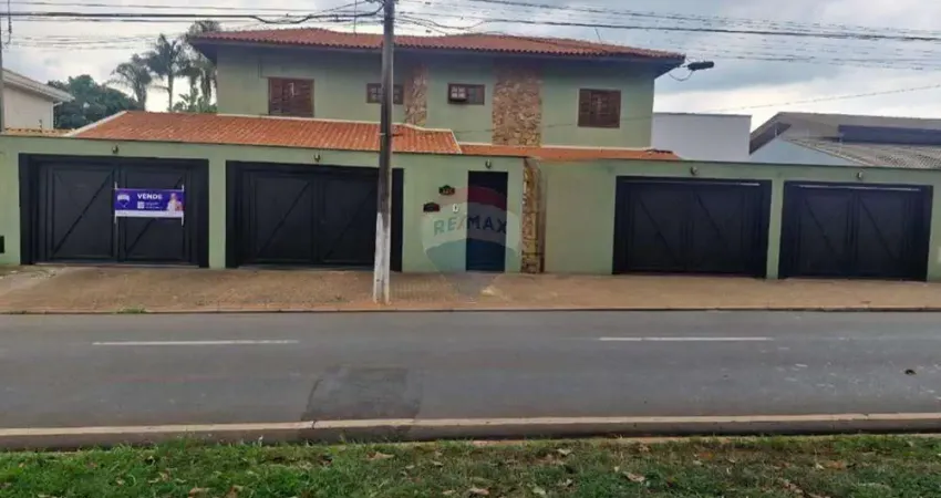 Casa comercial no bairro santa terezinha com piscina mais de 1000 metros de terreno e construçâo de 577.73