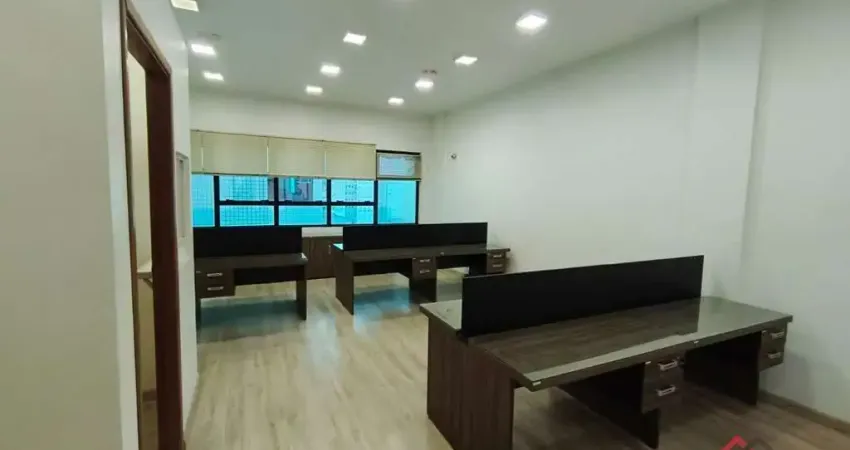 Sala comercial para alugar na São Francisco, 65, Centro, Santos