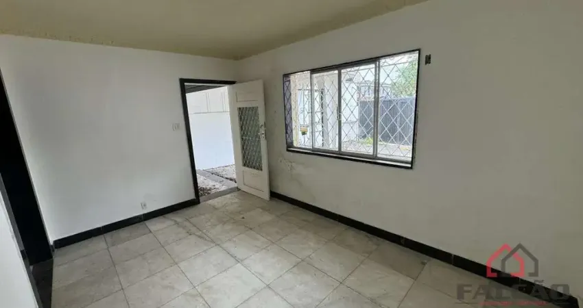 Casa com 3 quartos para alugar na Avenida Siqueira Campos, 359, Embaré, Santos