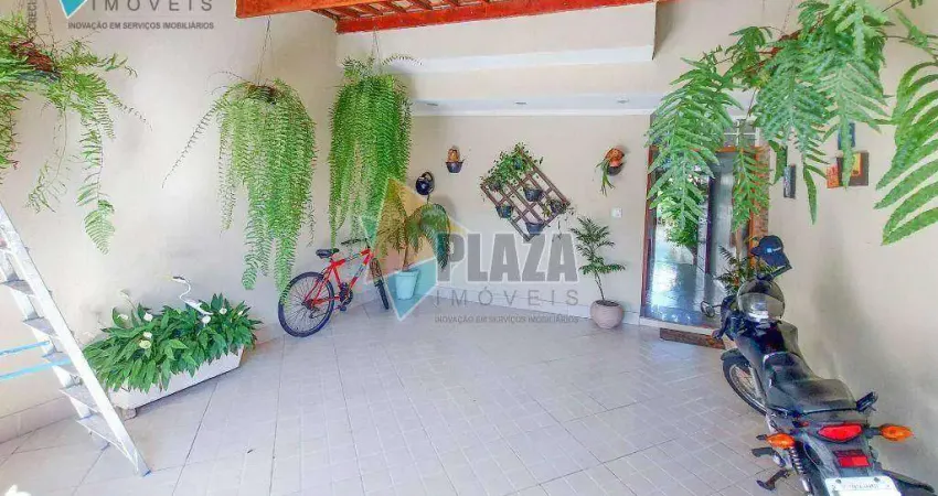 Casa com 3 dormitórios à venda, 198 m² por R$ 1.100.000,00 - Canto do Forte - Praia Grande/SP