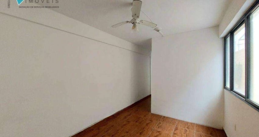 Apartamento de 02 Quartos no térreo, Canto do Forte para locação R$ 2.100,00 p/mês