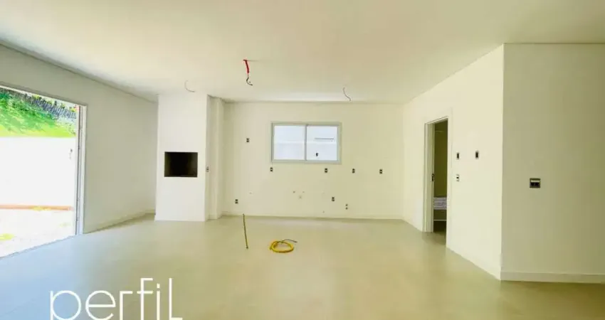 Sobrado Geminado Novo a Venda 2 suítes mais 2 quartos Bairro Glória Joinville SC
