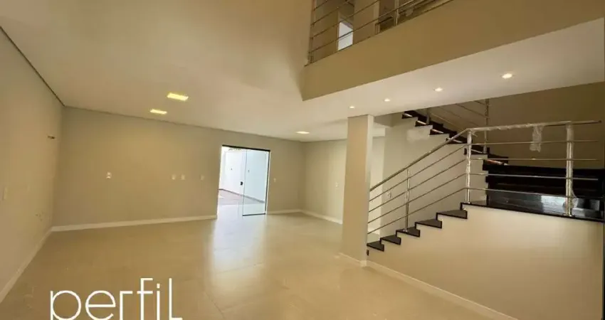 Imperdível! casa à venda em joinville-sc, bairro américa: 3 suítes, 2 salas, 5 banheiros, 3 vagas de garagem