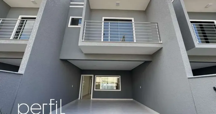 Geminado a venda com 3 quartos sendo 1 suíte e 2 quartos no bairro América - Joinville/ SC