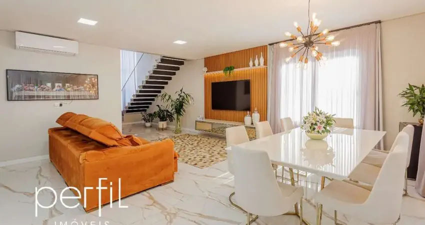 Imperdível! Casa à venda em Joinville-SC, Saguaçu:  3 suítes, 2 salas, 5 banheiros, 2 vagas, 241m². Venha conferir!