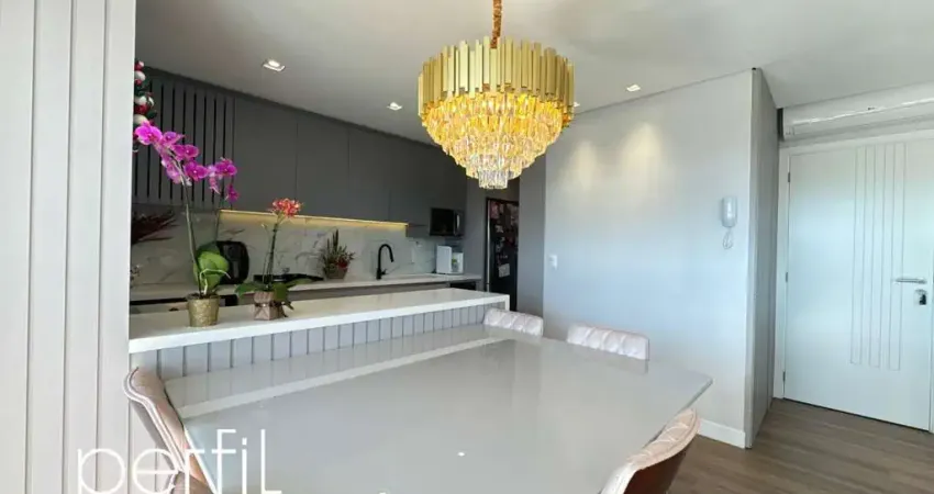 Apartamento 1 suíte e 2 demi-suite no bairro Anita Garibaldi - Joinville, SC