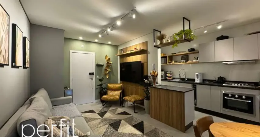 Apartamento porteira fechada de 1 suíte + 2 dormitórios e 2 vagas de garagem no bairro anita garibaldi - joinville, sc