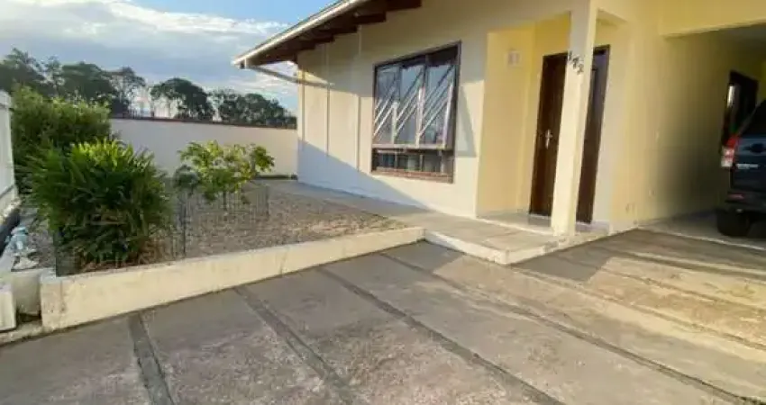 Casa à venda em joinville-sc, bairro floresta: 3 quartos, 2 salas, 2 vagas de garagem, 123,10 m² de área.