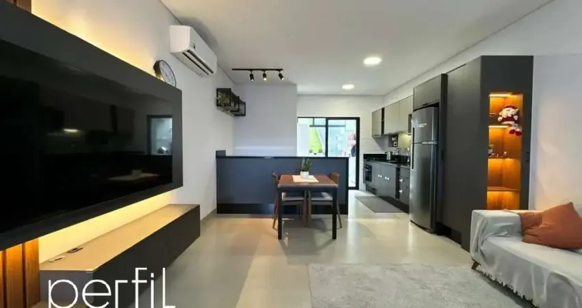 Sobrado à venda em joinville-sc, costa e silva: 3 quartos, 1 suíte, 2 salas, 3 banheiros, 1 vaga, 137,97 m². venha conferir!