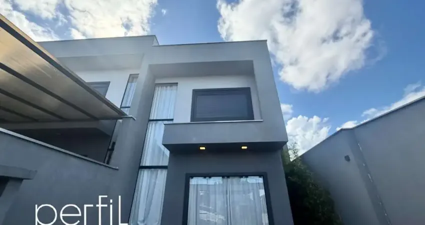 Oportunidade: Sobrado à venda em Joinville-SC, 3 quartos, 1 suíte, 2 salas, 3 banheiros, 2 vagas, 124,52 m² de área no Iririú.