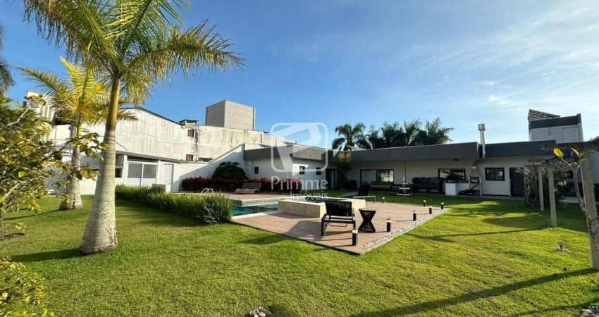 Casa no bairro vila real, Vila Real, Balneário Camboriú - SC
