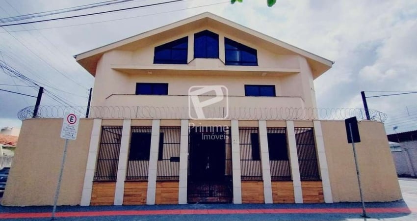Sobrado comercial com 400m², Centro, Balneário Camboriú - SC