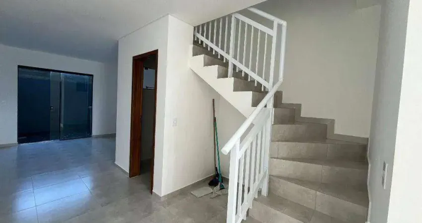 Sobrado geminado com 2 suítes à venda, 55 m² por R$ 265.000,00 - Distrito Industrial - Joinville/SC