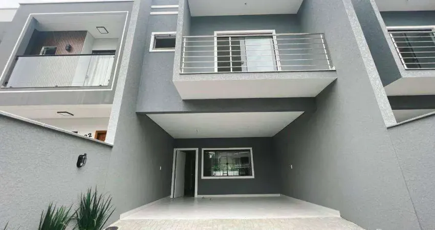 Sobrado com 3 dormitórios para alugar, 145 m² por R$ 3.980,01/mês - Saguaçu - Joinville/SC