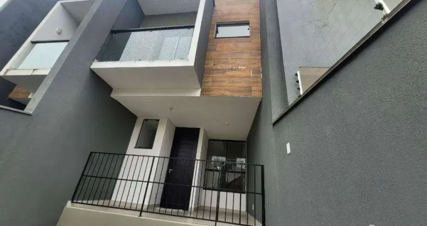Sobrado com 2 dormitórios à venda, 90 m² por R$ 470.000,00 - Santo Antônio - Joinville/SC