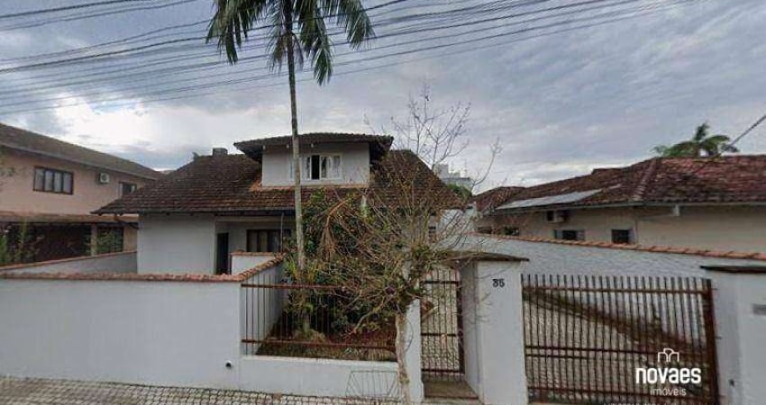 Apartamento com 2 dormitórios para alugar, 50 m² por R$ 2.300/mês - Bucarein - Joinville/SC